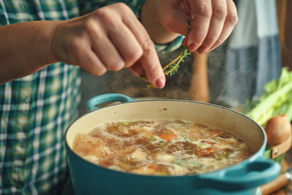 Quando o frio vem e a fome também: Dicas e receitas para te aquecer